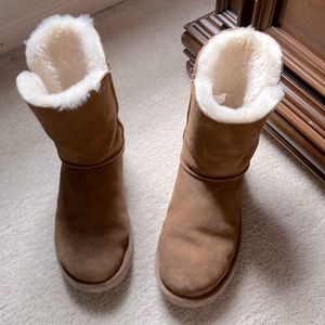 cute light brown uggs